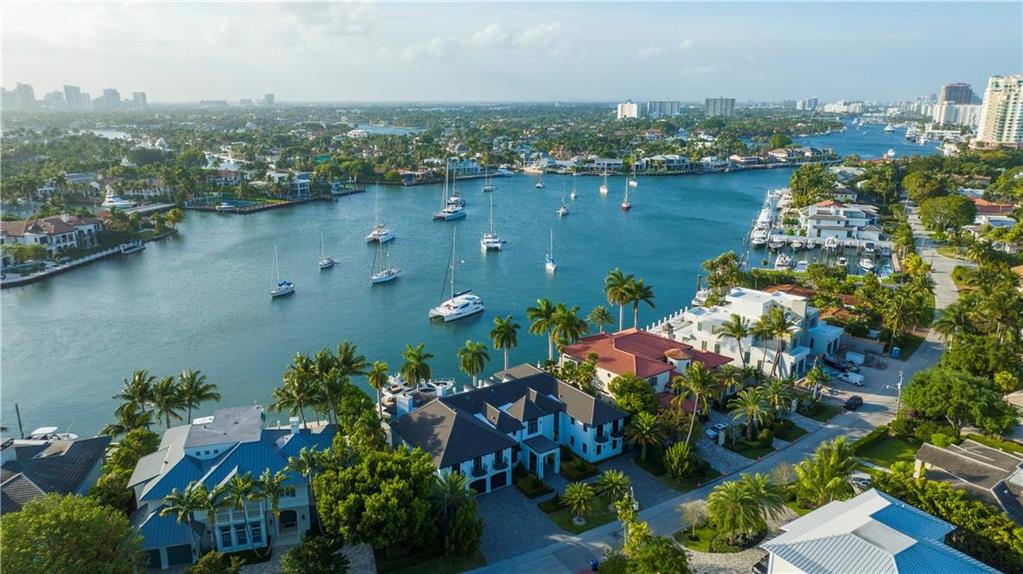 Best Fort Lauderdale Neighborhoods for Privacy and Security